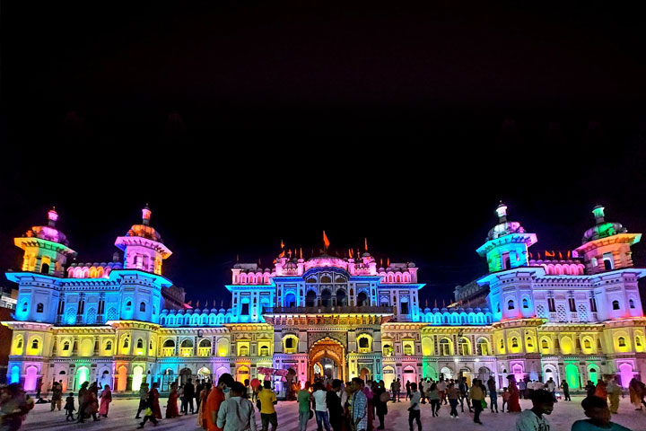 Night at janaki mandir